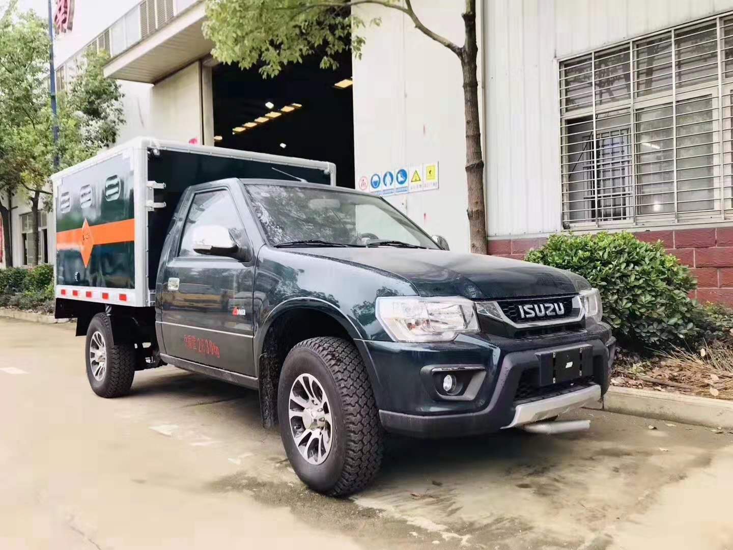 五十鈴四驅(qū)皮卡民爆器材車(chē)